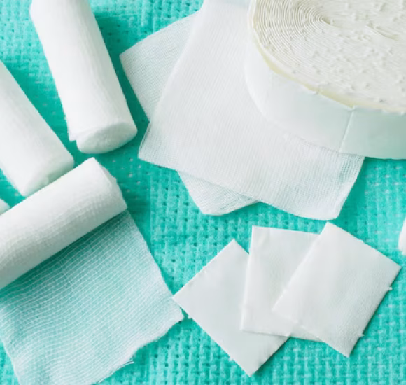 white-medical-cotton-gauze-bandage-green-background_641010-3322
